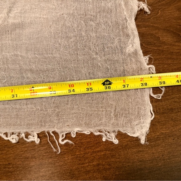 Elegant Gray and White Scarf/Wrap - Picture 3 of 5